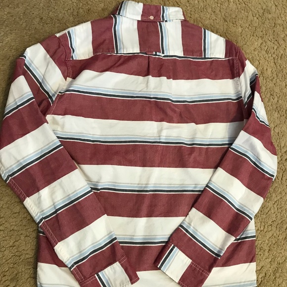 Striped causal button down shirt - Picture 3 of 4